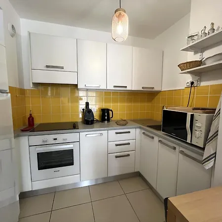 Apartmán T2 Terrasse Proche Et Commerces *