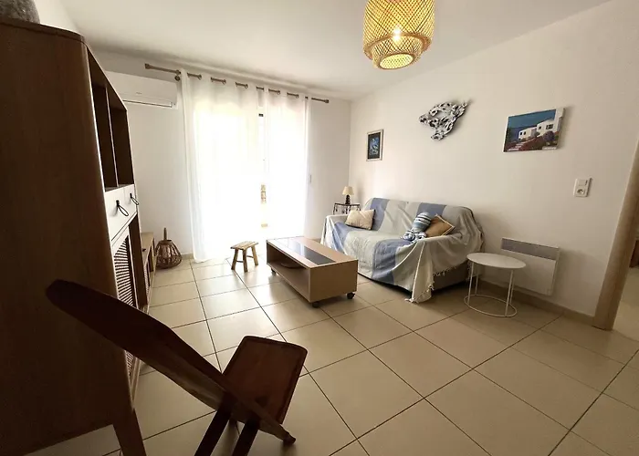 T2 Terrasse Proche Et Commerces