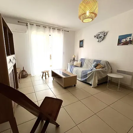 T2 Terrasse Proche Et Commerces